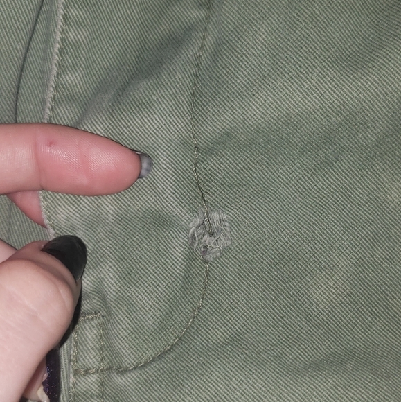 Old green Jordache shorts - Picture 4 of 4